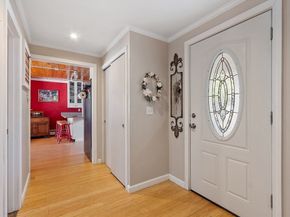 89 Benjamin St, Leominster MA 01453