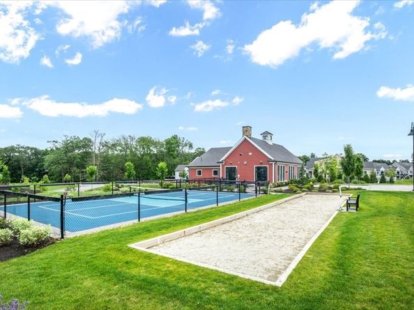 13 Hawk Lane 13, Framingham MA 01701