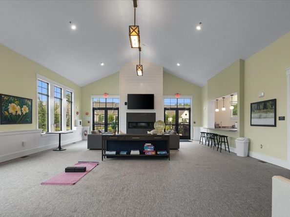 13 Hawk Lane 13, Framingham MA 01701