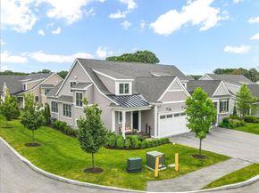 13 Hawk Lane 13, Framingham MA 01701