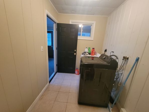 11 Doane St, Fitchburg MA 01420