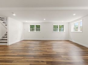 5 Munroe Way, Billerica MA 01821