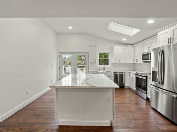 5 Munroe Way, Billerica MA 01821
