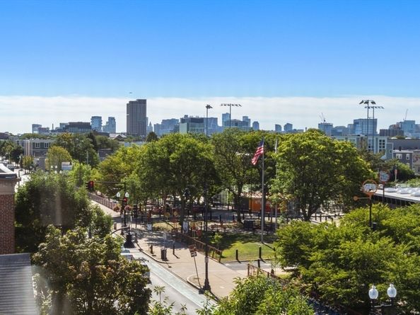 593 Somerville Ave 6, Somerville MA 02143