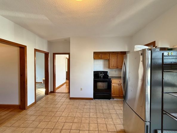 29 Hancock St, Brockton MA 02301