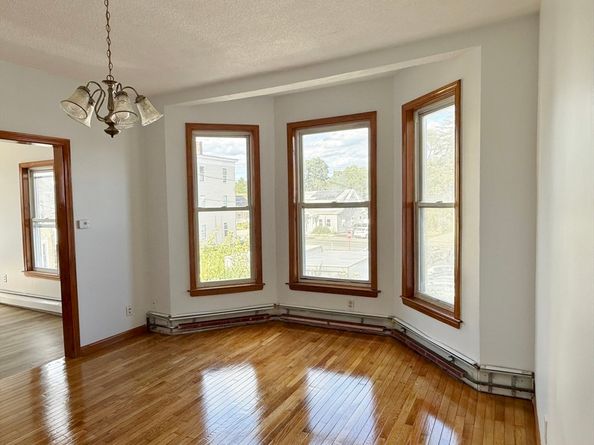 29 Hancock St, Brockton MA 02301