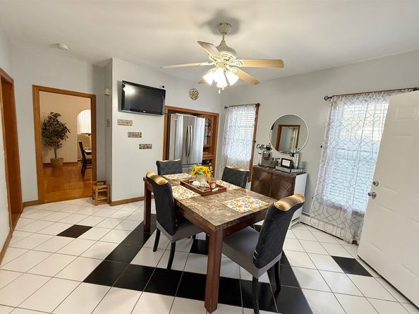 29 Hancock St, Brockton MA 02301