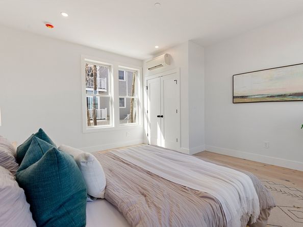 654 Mystic Ave B, Somerville MA 02145