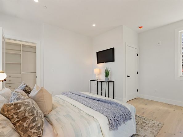 654 Mystic Ave B, Somerville MA 02145