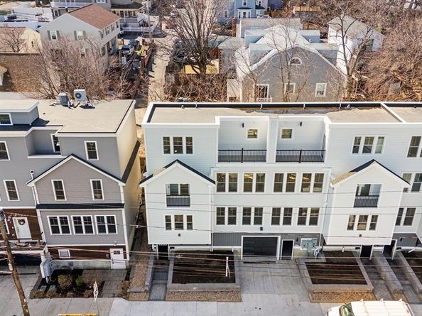 654 Mystic Ave B, Somerville MA 02145