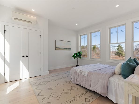 654 Mystic Ave B, Somerville MA 02145