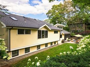 34 Hyslop, Brookline MA 02245