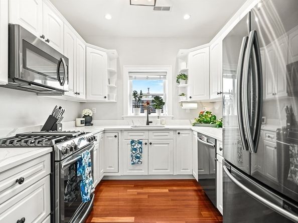 246 Bunker Hill St 3, Boston MA 02129