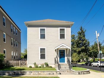 32 Henshaw Street