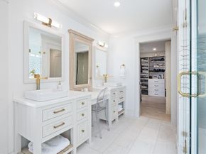 2 Beach Ln, Hingham MA 02043