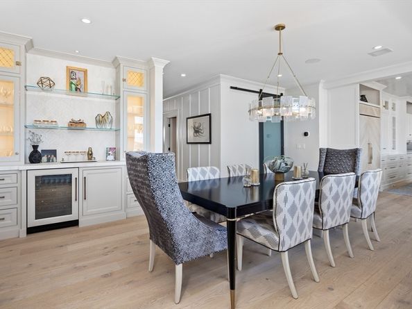 2 Beach Ln, Hingham MA 02043