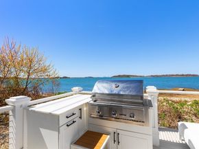 2 Beach Ln, Hingham MA 02043