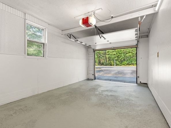 356 S Main St, Sharon MA 02067