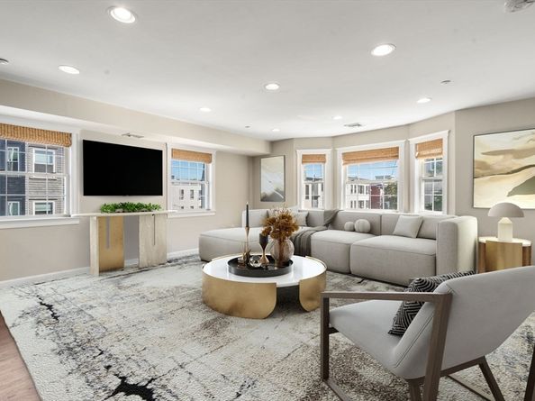 55 I Street 4, Boston MA 02127