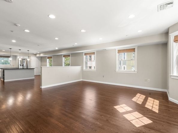 55 I Street 4, Boston MA 02127