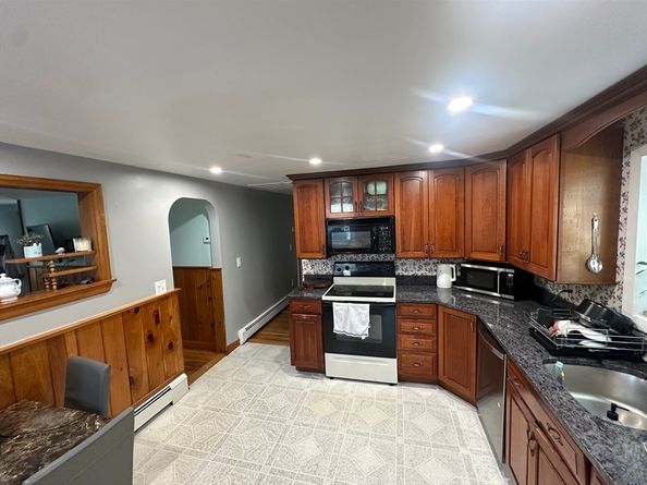 31 Fairchild Ave, Saugus MA 01906