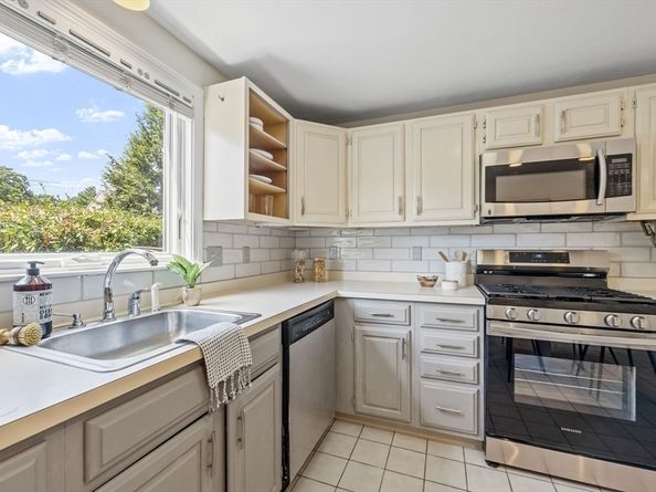 87 Summer St, Waltham MA 02452