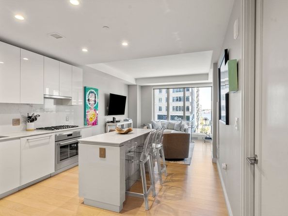 133 Seaport Boulevard 716, Boston MA 02210