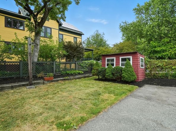 59 Marshall St 1, Somerville MA 02145