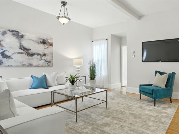 59 Marshall St 1, Somerville MA 02145