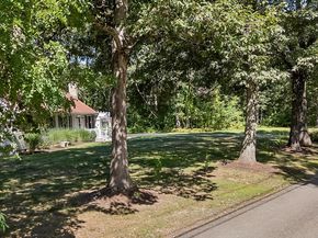 6 Sunrise Avenue, Auburn MA 01501