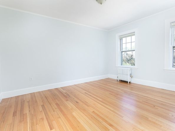 22 Concord Ave 10, Cambridge MA 02138