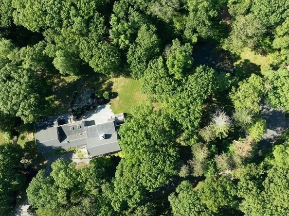 8 Evergreen Lane, Hingham MA 02043