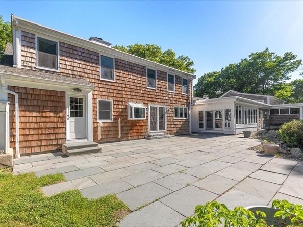 8 Evergreen Lane, Hingham MA 02043
