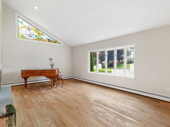 5 Azalea Rd, Winchester MA 01890