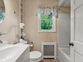 16 Highland Avenue, Holden MA 01520