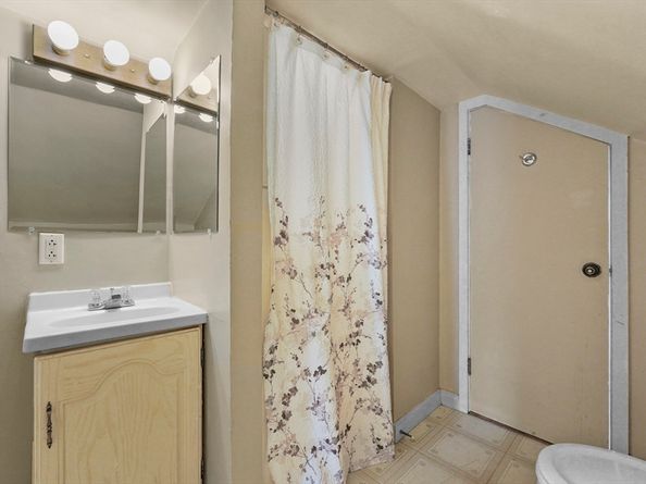 16 Highland Avenue, Holden MA 01520