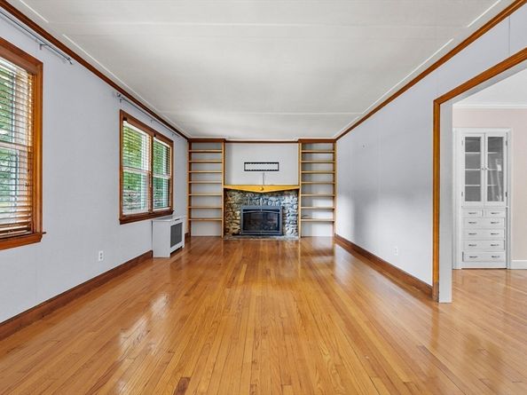 16 Highland Avenue, Holden MA 01520