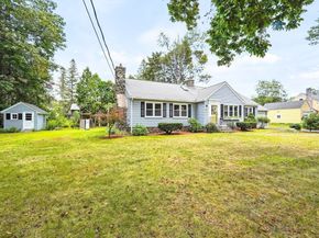 16 Highland Avenue, Holden MA 01520
