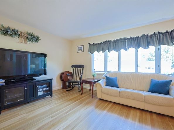 146 Juniper Drive, Norwood MA 02062