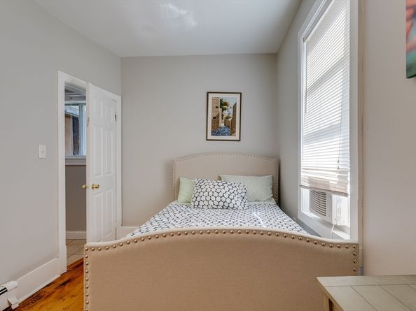 21 Dean St, Boston MA 02125