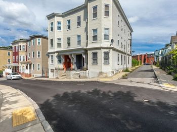 21 Dean St