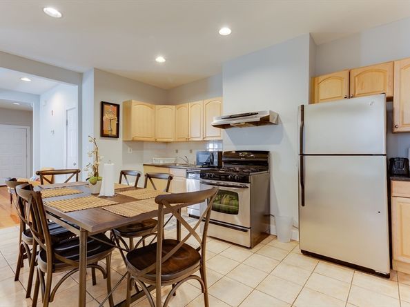 21 Dean St, Boston MA 02125