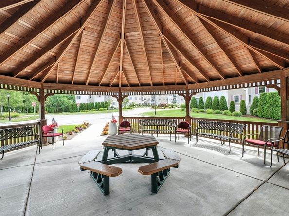 360 Andover St 2101, Danvers MA 01923
