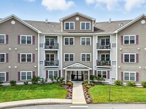360 Andover St 2101, Danvers MA 01923