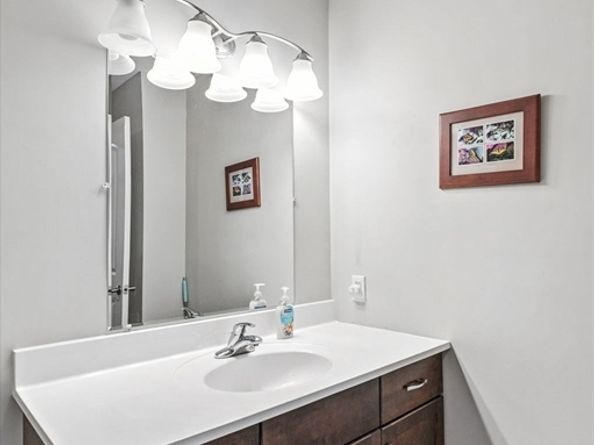 360 Andover St 2101, Danvers MA 01923