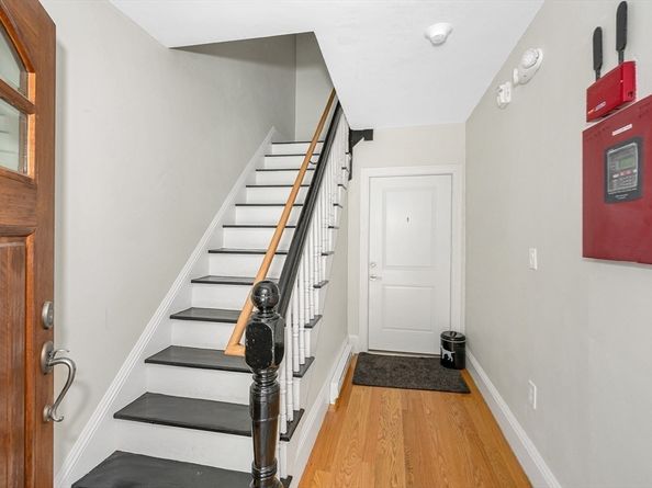 6 Nelly St 1, Wakefield MA 01880