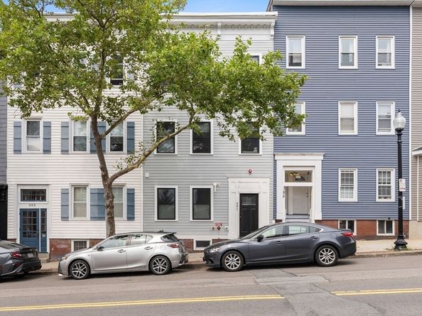 391 Bunker Hill St PH, Boston MA 02129