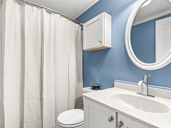 31 Elliott St 2B, Beverly MA 01915