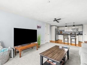31 Elliott St 2B, Beverly MA 01915