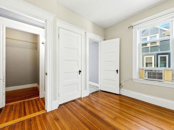 48 Harvard St 1, Newton MA 02460